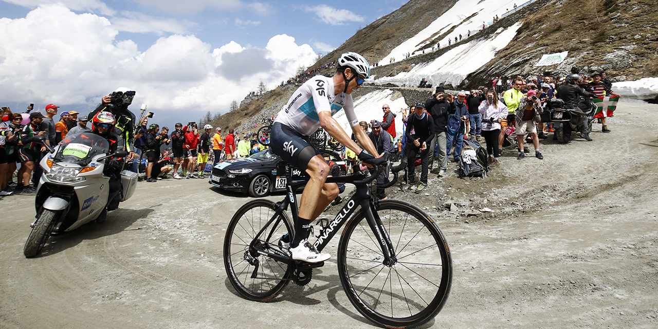 Chris Froome in azione sul Colle delle Finestre  