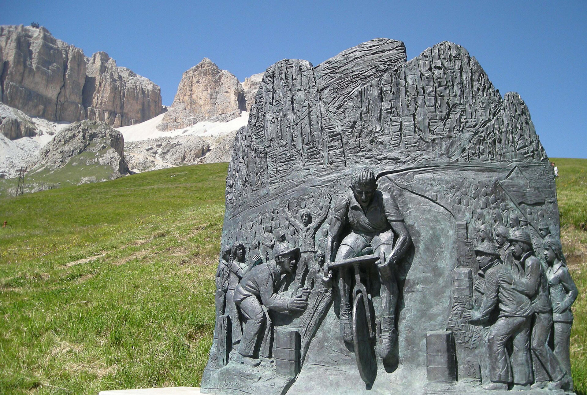Passo Pordoi Statua di Fausto Coppi